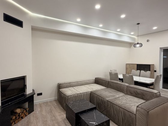 Без%Оренда таунхаусу з басейном 100 м² Осокорки є камін мСлавутич Киев