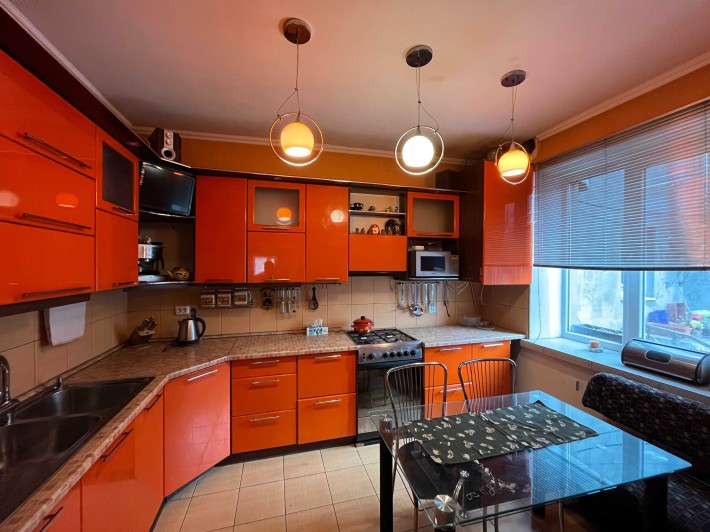 Оренда 3 кімн. частини  будинку Биківня, Броварський проспект 63 - фото 1