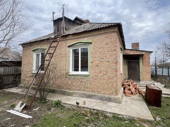 Здається 3 кім окремий Будинок. Опалення газ, окремий двір, вїзд Кропивницкий