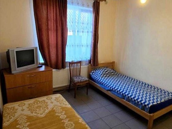 Здається 2-кімнатна частина будинку у місті біля ТЦ Portal, 6 спальних місць  — ідеально для ВІДРЯДЖ