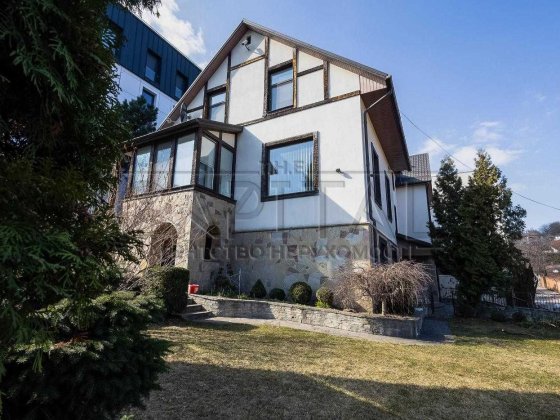 Оренда будинок / вул. Редутна, Печерський Киев