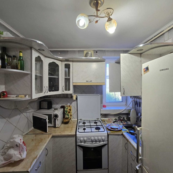 Здається в оренду затишний 3-кімнатний будинок поблизу ТЦ Портал на вул. Лєскова - фото 1