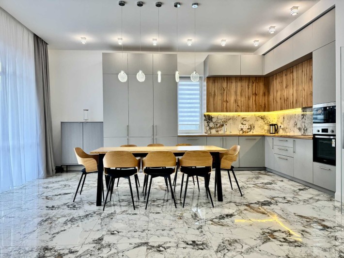 Аренда дома Киев Голосеевский район 4 спальни генератор инвертор - фото 1