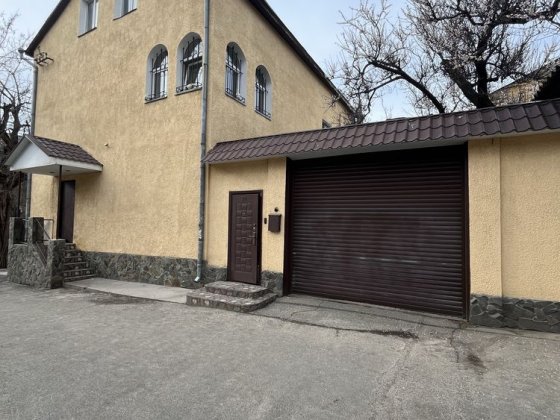 Сдаю 4 комнатный дом центр города Одеса