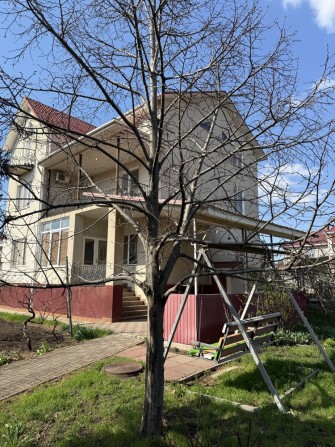 Сдам 3 х этажный дом Офицерская Таирова для семьи - фото 1