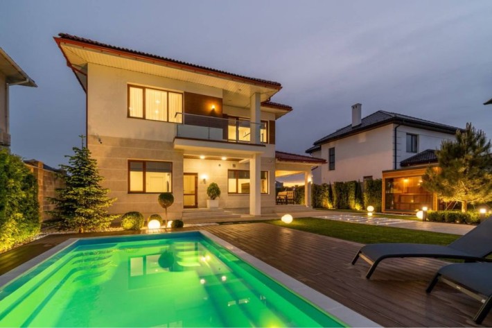 Аренда СУПЕР дом БАССЕЙН , сауна , 5 соток УМНЫЙ ДОМ - фото 1