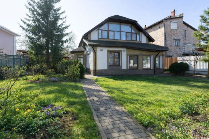 Оренда автономного будинку Осокорки, цегла, газ, вул.Садова - фото 1