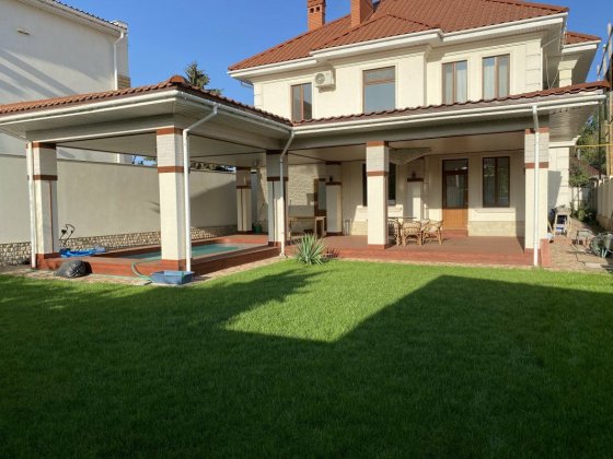 Сдам   дом на Фонтане , бассейн,терраса ,подвал ,генератор, Львовская Одесса