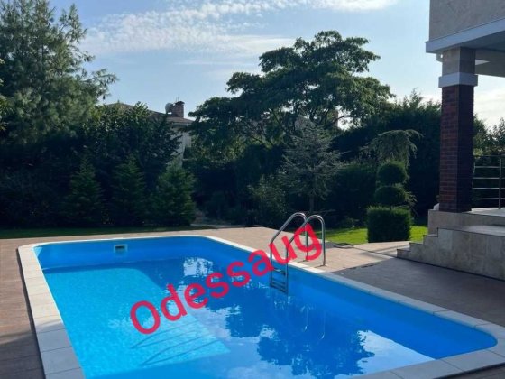 Первая Аренда Стильный Дом с Бассейном в Совиньоне Одеса