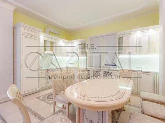 Оренда Будинок з  басейном в центрі  вул. Вільшанська  Печерський Киев