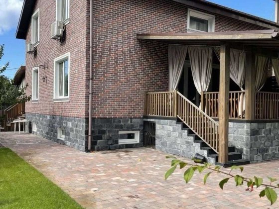 Оренда затишного, автономного будинку в Києві, Голосіївський, (генератор та інвертор) 300 м2 Киев