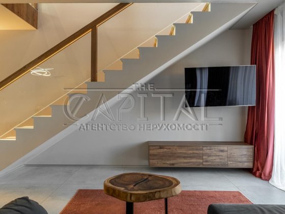 БУДИНОК з дизайнерським ремонтом. АВТОНОМНИЙ! Київ