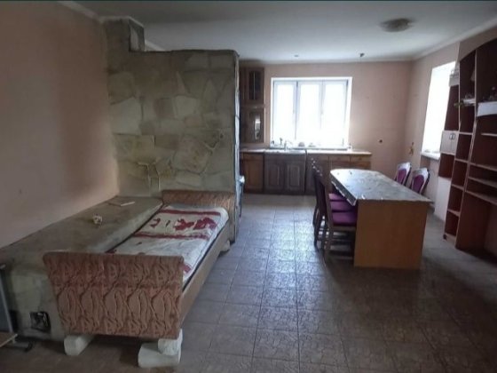 Здам великий будинок на тривалий термін Підгородне