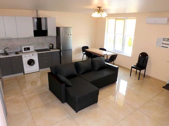 с. Святопетровское  ул. Центральная аренда таунхаус 77м2 Святопетровское