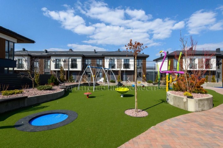 Оренда таунхауса в Петропавлівській Борщагівці  83 м²  КМ  3 спальні - фото 1