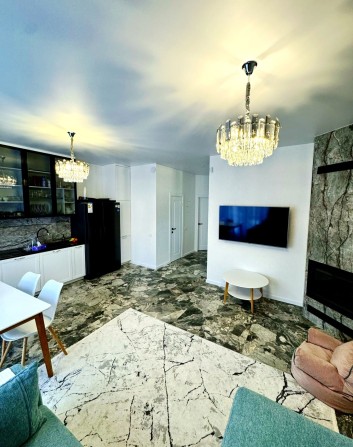 Оренда Будинку | К.М. Беверли Хиллз | Новий Ремонт - фото 1