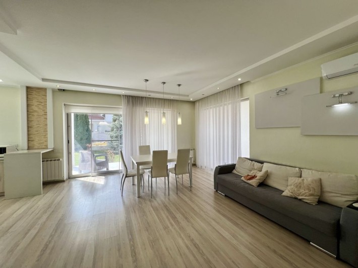 Будинок біля озера Крюківщина Закрите КМ - фото 1