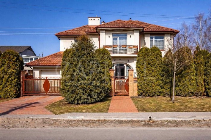 Будинок,  2 поверхи, Газ, Інвертор, Укриття, підвал, 5 кімнат, Гараж - фото 1