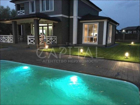 Здається в оренду дизайнерський будинок в Козині з басейном Козин