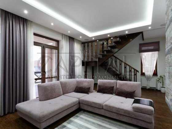 Сучасний заміський будинок площею 250 м² у селищі Гнідин Гнідин