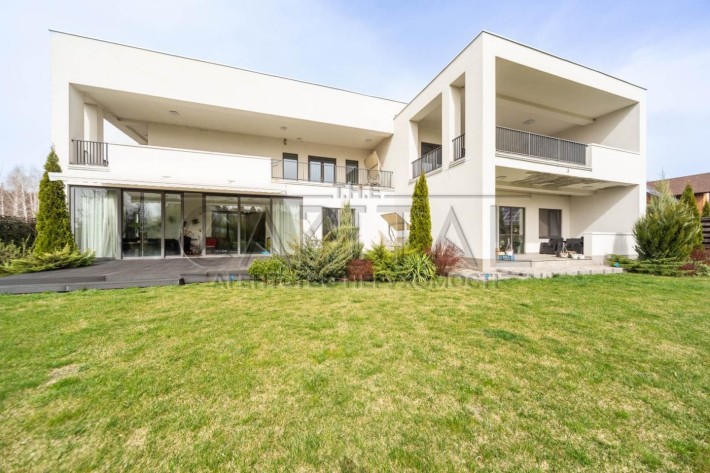 Оренда преміального будинку 700 м² з виходом на воду, КМ “Хутір Ясний” - фото 1