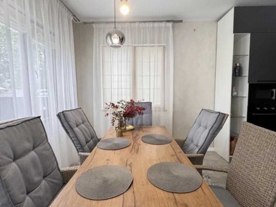 Оренда  будинку в с. Підгірці поряд з гарним озером Подгорцы