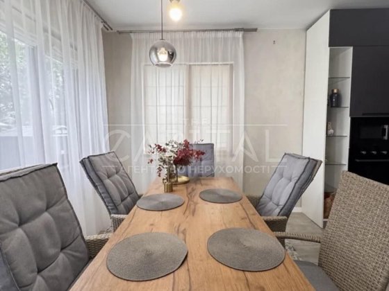 Оренда просторого будинку в с. Підгірці  4 спальні  камін  12 соток  озеро поруч Підгірці