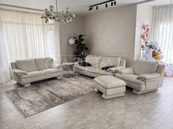 Здається в оренду будинок в Підгірцях з генератором поряд озеро Підгірці