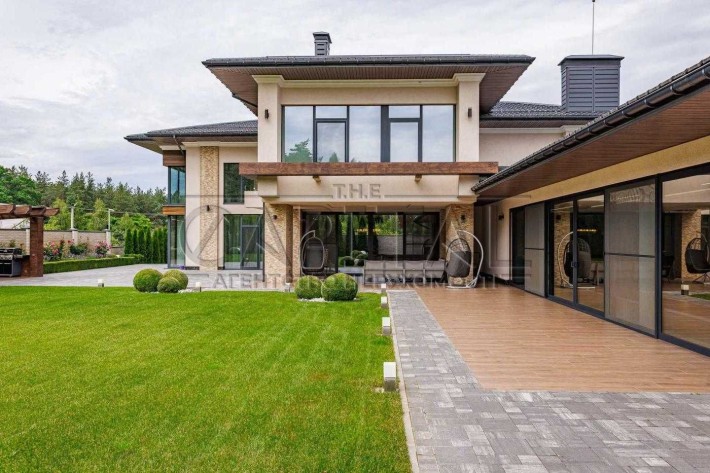 Здається в оренду шикарний дизайнерський будинок в Іванковичах 680м2 - фото 1