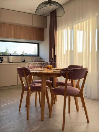 Сучасний будинок в КМ Sobi Village Вишгород поруч Осещина та ліс і річка - фото 1