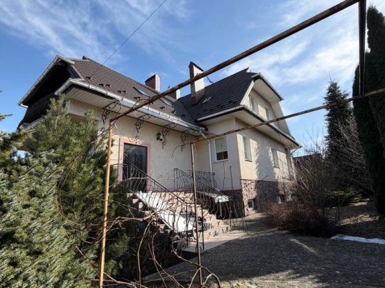 Оренда будинку Винники 320м2 10 сот територія Винники