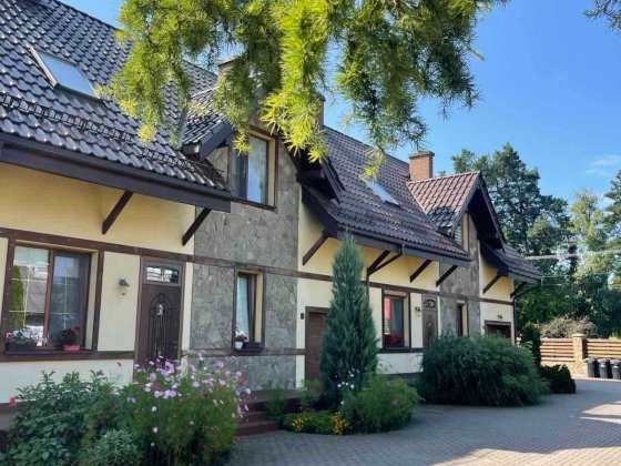 Оренда стильного та сучасного котеджу в передмісті Львова - Брюховичі Брюховичі