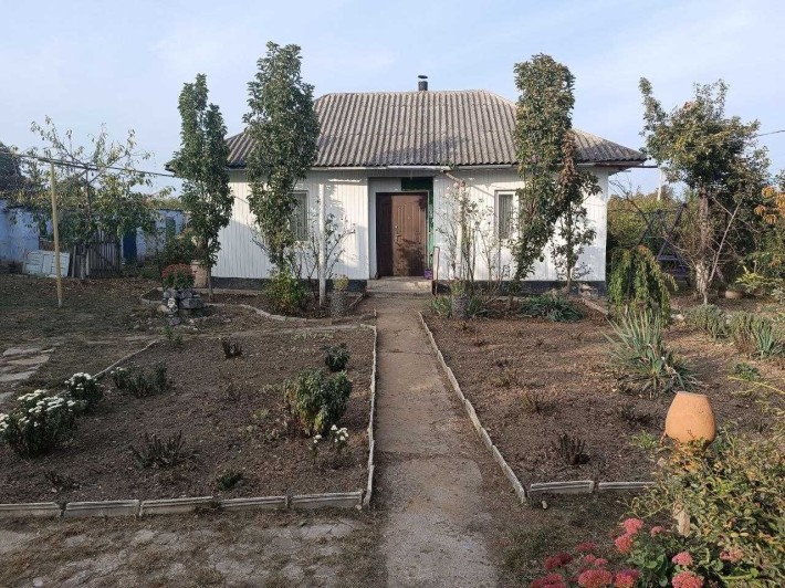 Здається будинок в с. Ожево Чернівецької області. з городом та садом. - фото 1