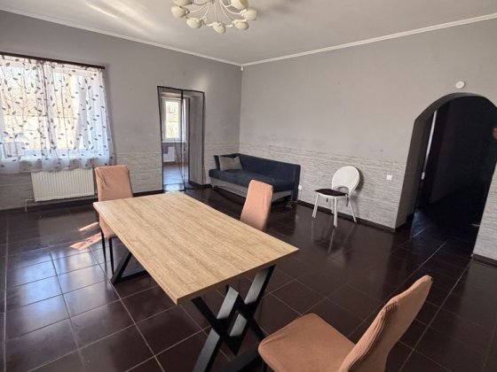 Здам 5-кімнатний будинок можно військовим Канівське