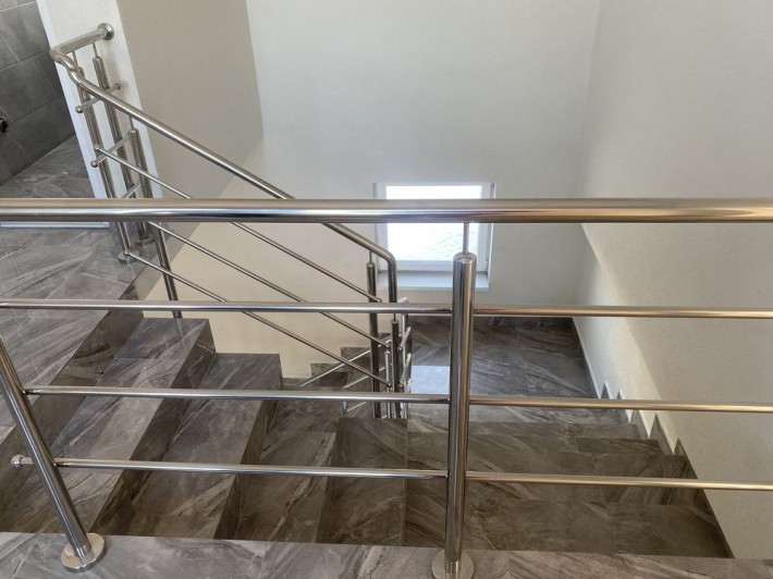 Здається в оренду нова квартира-студія. - фото 1