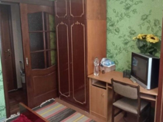 Сдам 2х комнатную квартиру левый берег 10й район Каменское