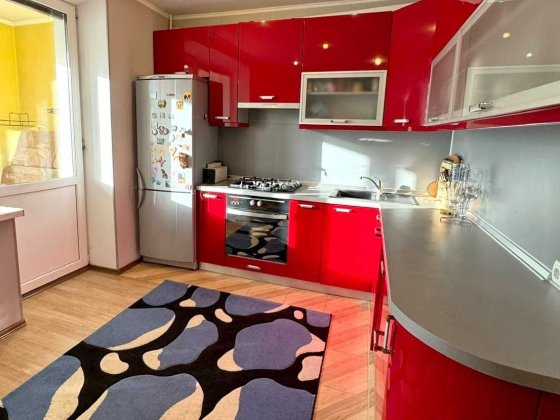 Велика 2К Квартира в будинку з газом. Вишгород. Центр! Вышгород