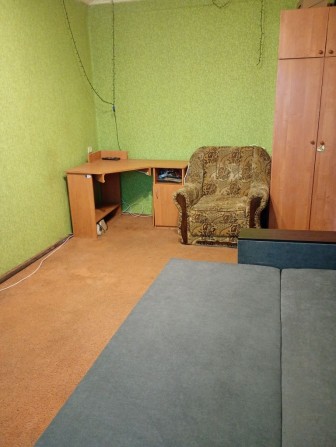 Сдам 1 ком квартиру в центре. - фото 1