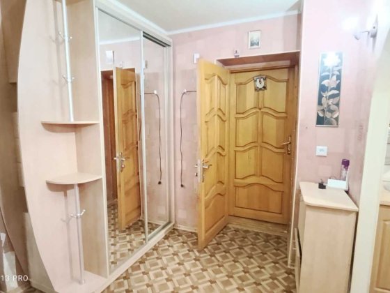 Сдам 2-комн. квартиру в центре Черемушек с раздельными комнатами Каменское