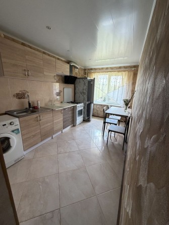 Здається трикімнатна квартира - фото 1