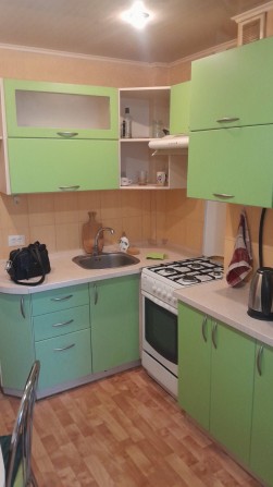 Сдам 2-х комн.кварт.по ул.Днепропетровской 2 на 3-ем эт. - фото 1