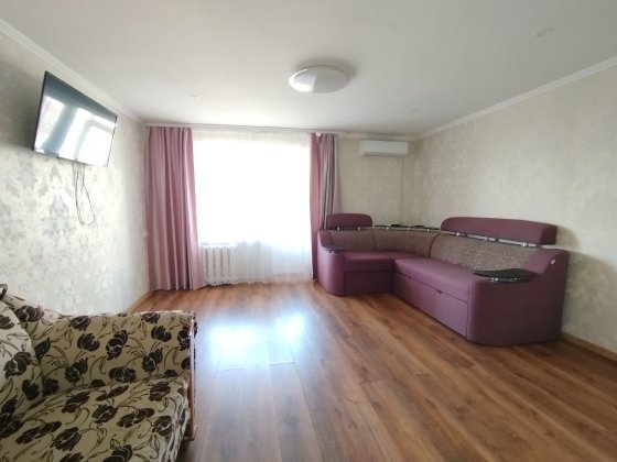 Квартира в центрі 5 кімнат Миргород продаж Миргород