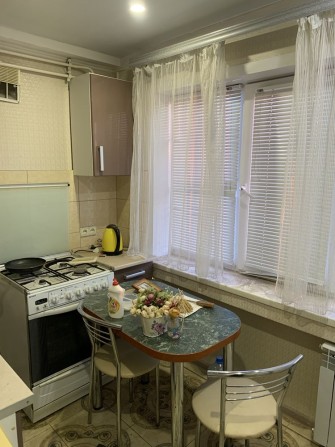 Сдам 2 комнатную на доманском(соцгород) - фото 1