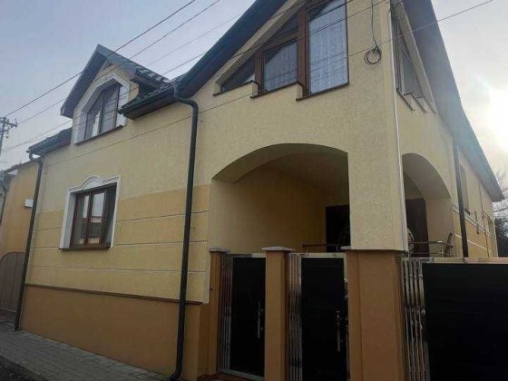 2-х кімн апартаменти з окремою кухнею ПЕРША здача ЦЕНТР міста Мукачево