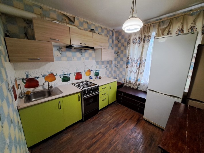 Аренда 3 ком.кв.ул.Быкова 4 р-н Лазурный - фото 1