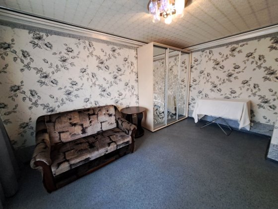 7000+свет,вода 1 ком.кв.ул.Парковая 15 Краматорськ