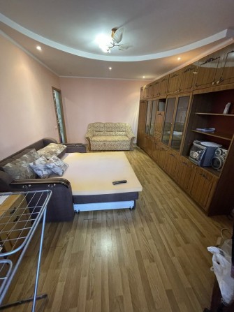 Здається в Оренду 3-х Кімнатна квартира біля Велмарту. Зупинка Піщана. - фото 1