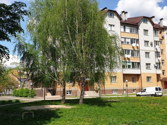 Здам простору 4-кімнатну квартиру в центрі Сміли (160 м²) | Індивідуальне опалення Сміла