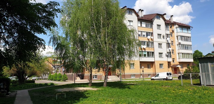 Здам простору 4-кімнатну квартиру в центрі Сміли (160 м²) | Індивідуальне опалення - фото 1