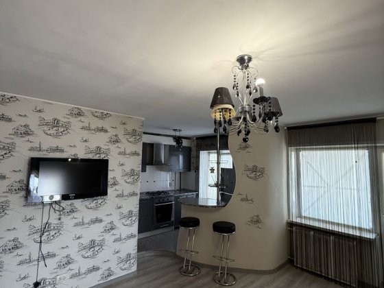 Сдается 2 комнатная квартира. Район жд. Славянск.